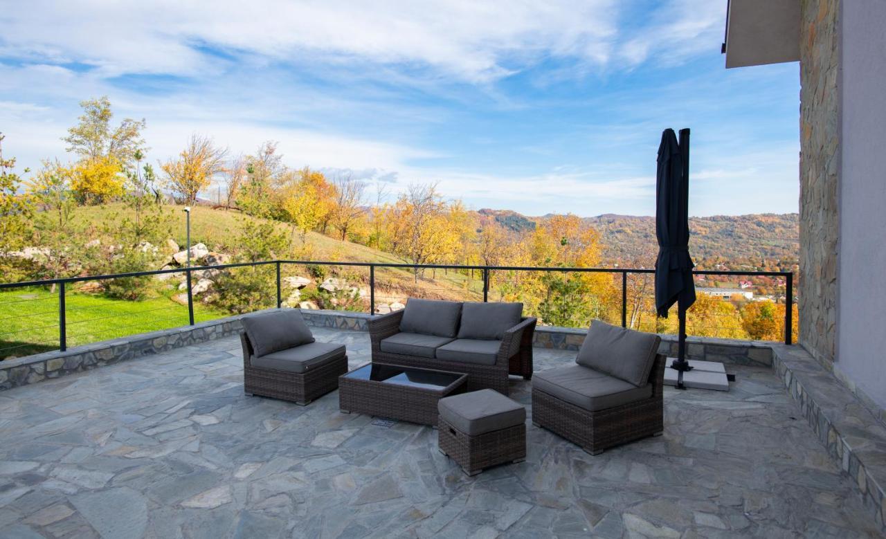 Valley View Breaza Bagian luar foto